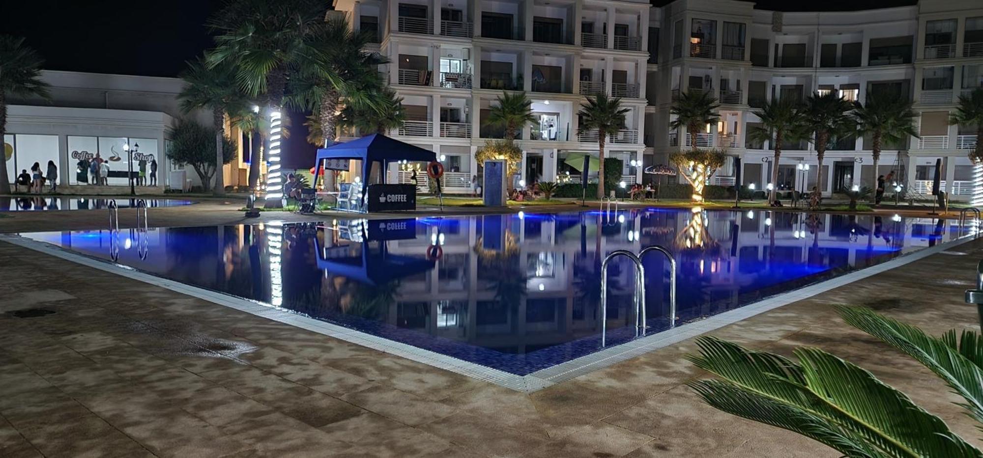 Costa Beach Lux Family Apartment With Pools Bouznika Bagian luar foto
