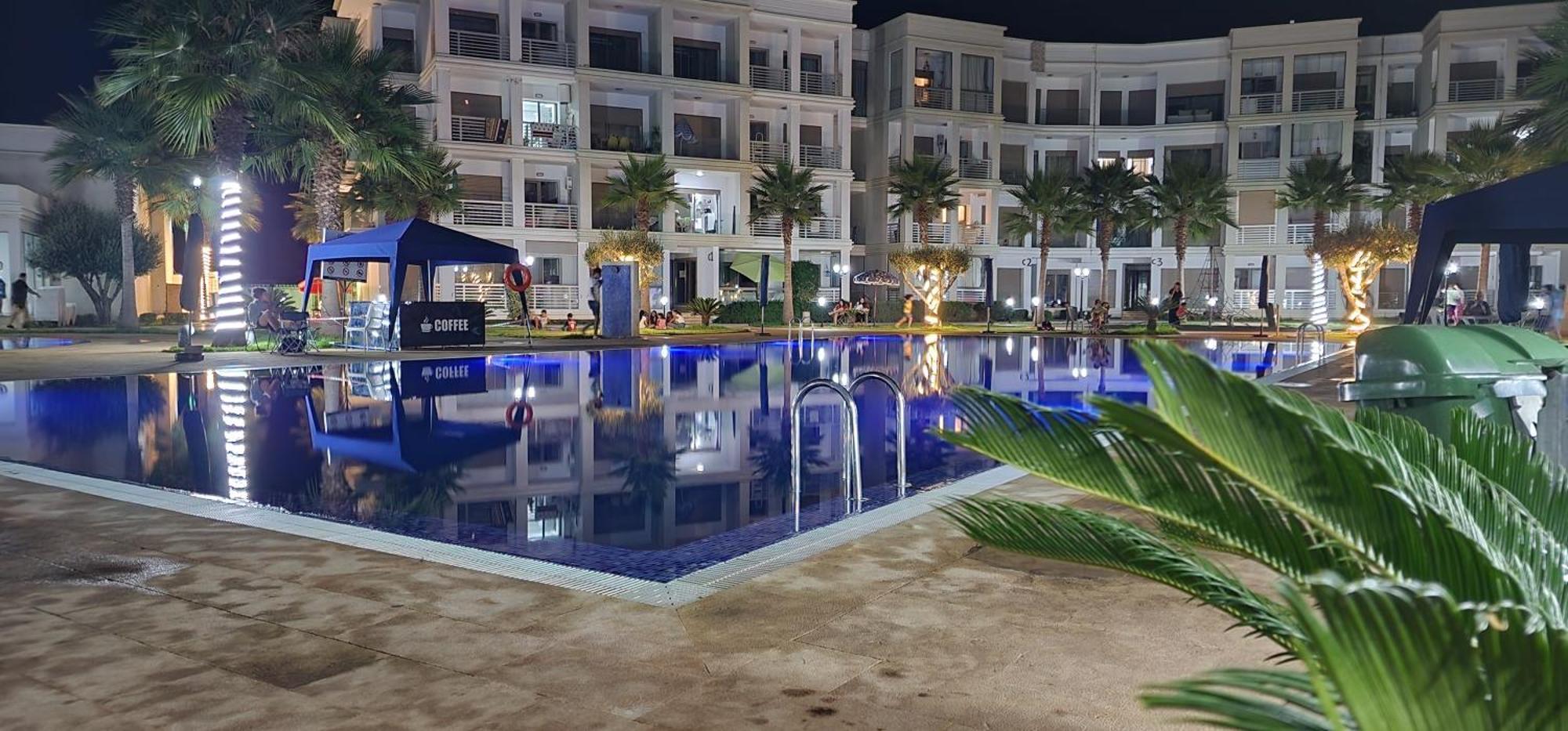 Costa Beach Lux Family Apartment With Pools Bouznika Bagian luar foto