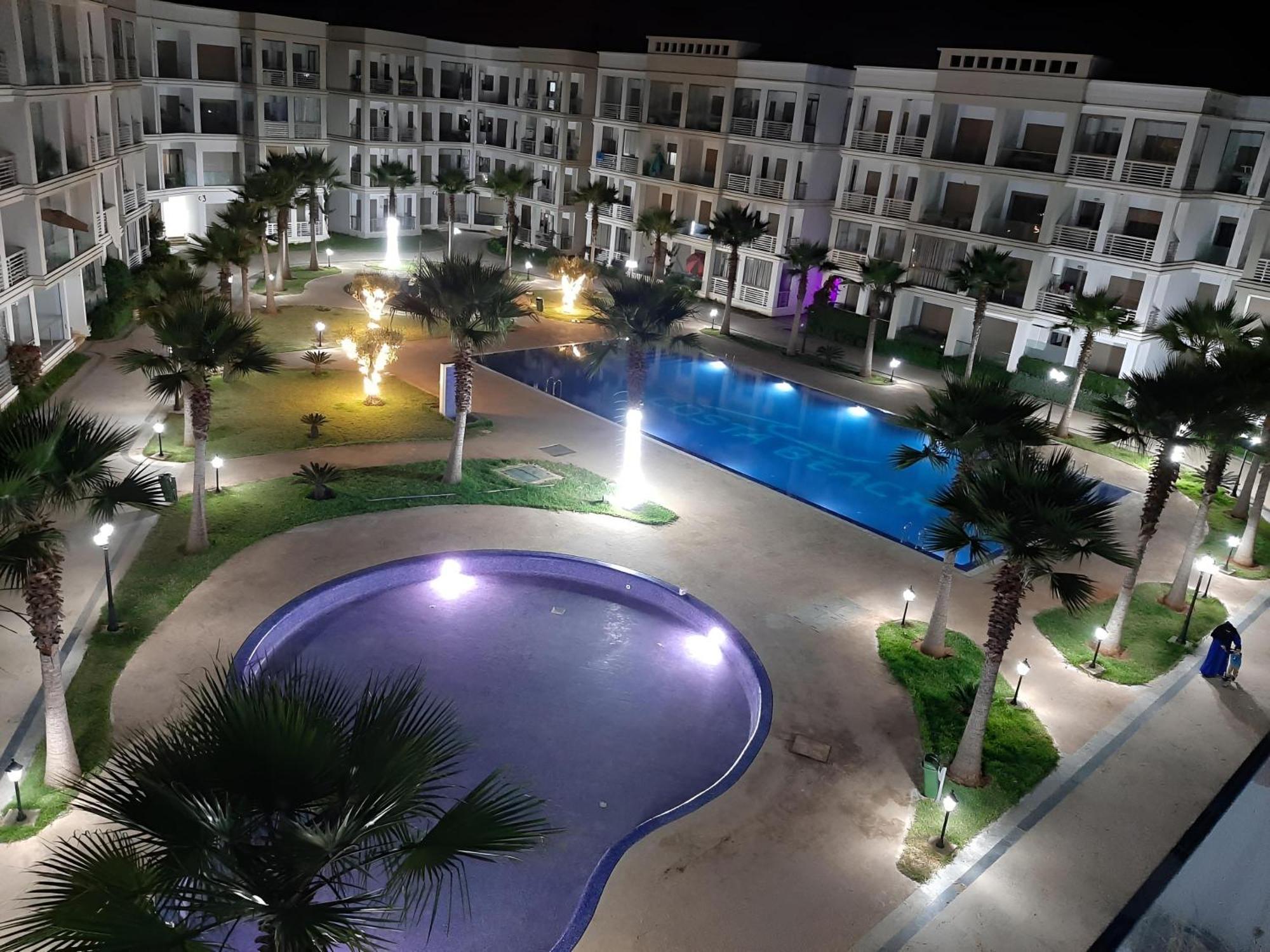 Costa Beach Lux Family Apartment With Pools Bouznika Bagian luar foto